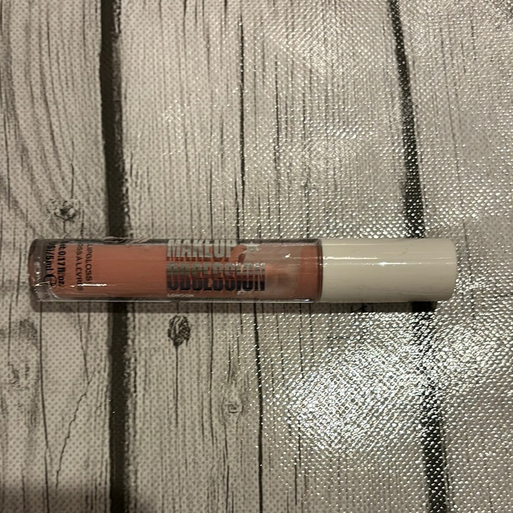 Makeup obsession London lipgloss Dreams color